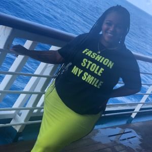 Meet your Posher, Dayshanay